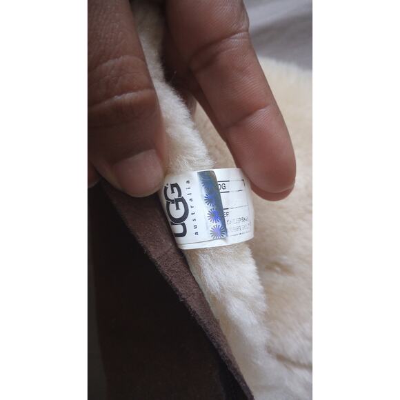 UGG Australia 1895 Brown Retro Cargo Boots
Size 5 - Picture 7 of 8